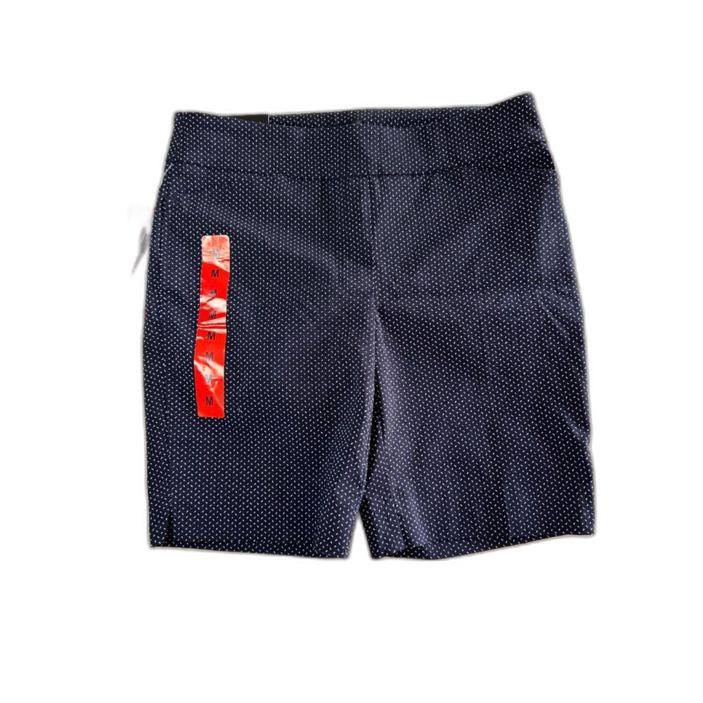Hilary Radley sits at the waist Bermuda 9 inch inseam navy and white